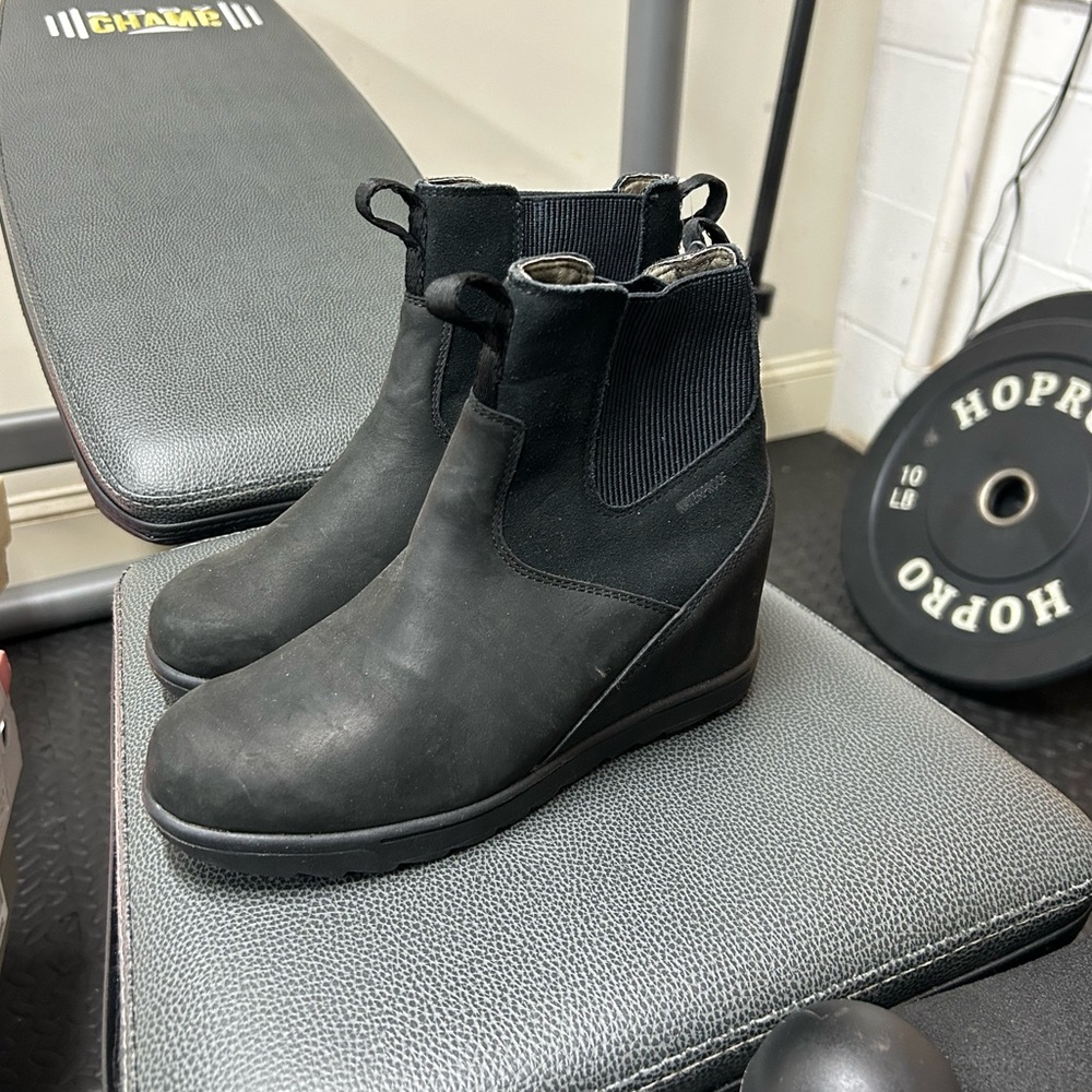 Forsake W's Sofia Slip wedge waterproof boots-NWT - Picture 2 of 7